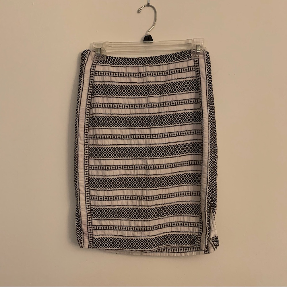 Black and white Loft Skirt